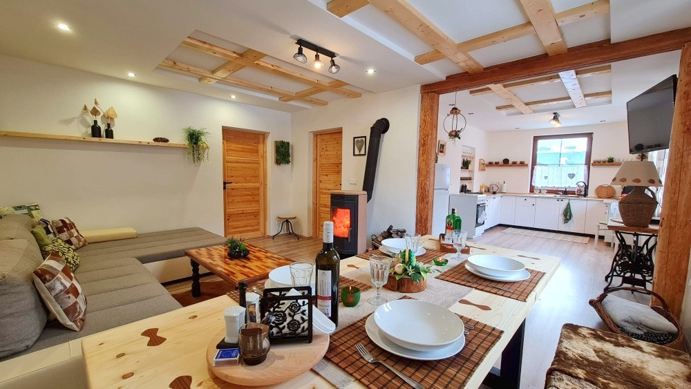 ZĽAVA Dom pre veľké skupiny, ktorý zarába Mýto – Nízke Tatry