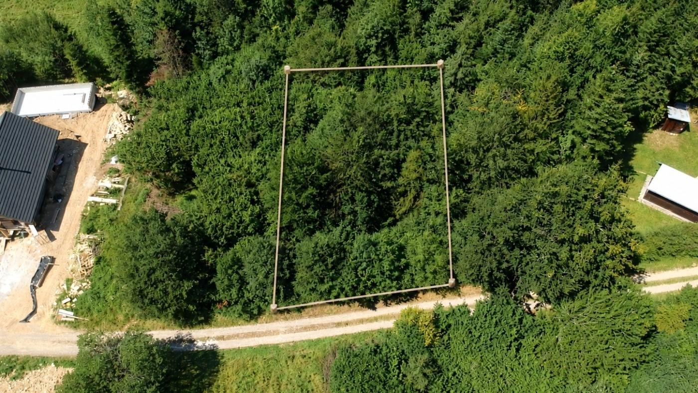 Stavebný pozemok v lese – Mýto pod Ďumbierom Nízke Tatry