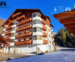 Priestranný byt s garážou Rezidencia Romantika Trangoška 