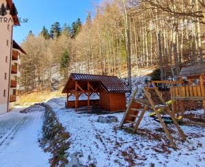 Priestranný byt s garážou Rezidencia Romantika Trangoška 