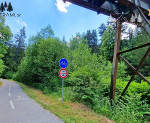 Stavebné pozemky s IS v lesnom prostredí