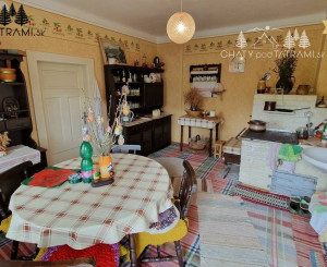 Chalúpka, polosamota, 1,9 ha pozemok, výhľad na Nízke Tatry 