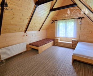 4i chata v lese pri potôčiku Krpáčovo Nízke Tatry