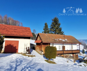 Chalúpka, polosamota, 1,9 ha pozemok, výhľad na Nízke Tatry 