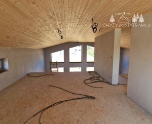 Únik z mesta, kde sa moderná architektúra stretáva s divokou prírodou?