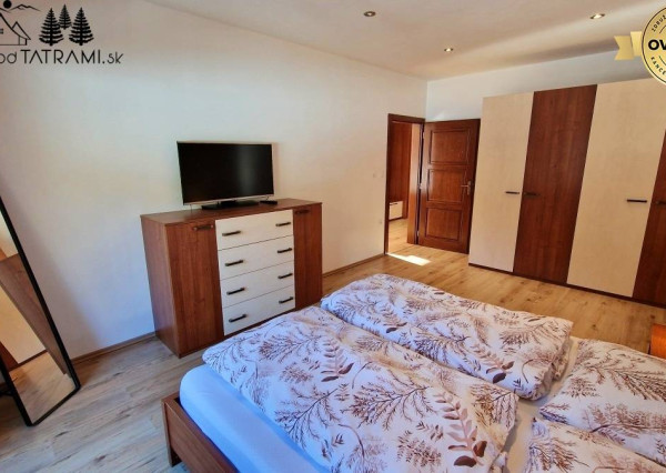 Priestranný byt s garážou Rezidencia Romantika Trangoška 