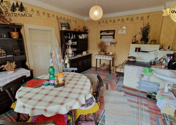 Chalúpka, polosamota, 1,9 ha pozemok, výhľad na Nízke Tatry 