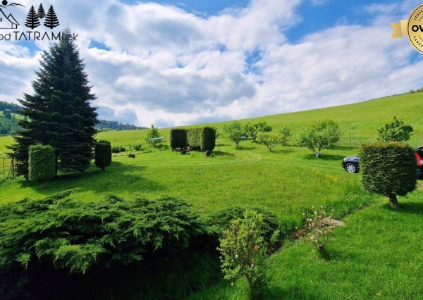 Chalúpka, polosamota, 1,9 ha pozemok, výhľad na Nízke Tatry 
