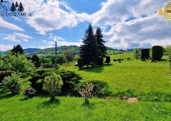 Chalúpka, polosamota, 1,9 ha pozemok, výhľad na Nízke Tatry 