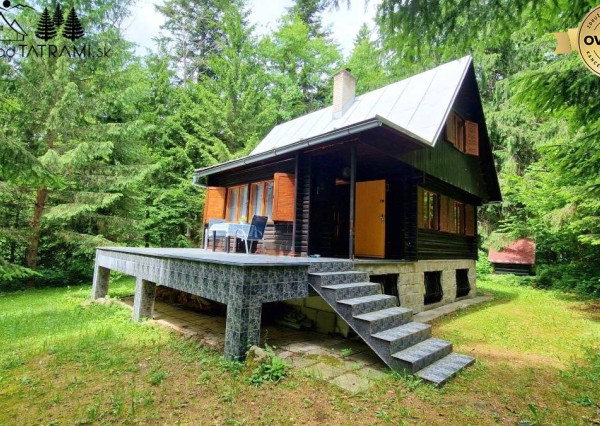 4i chata v lese pri potôčiku Krpáčovo Nízke Tatry