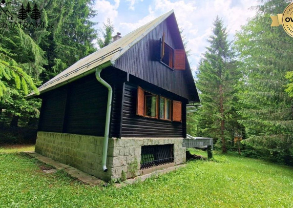 4i chata v lese pri potôčiku Krpáčovo Nízke Tatry