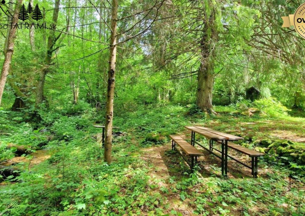 4i chata v lese pri potôčiku Krpáčovo Nízke Tatry