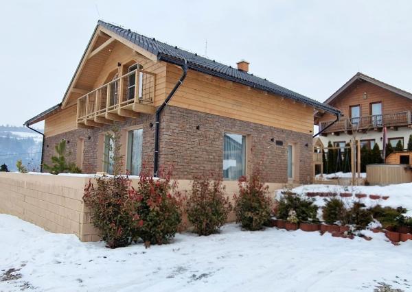 Dvojapartmánový dom pod lyžiarskym svahom Čierny Balog