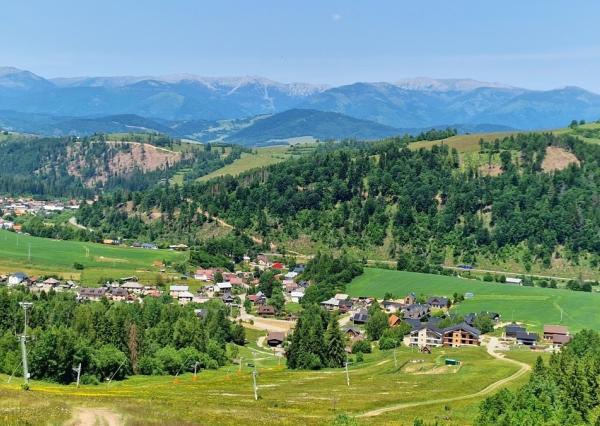 Dvojapartmánový dom pod lyžiarskym svahom Čierny Balog