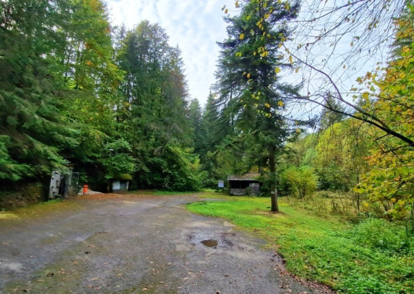Pozemok pri vchode do jaskyne Bystrá Nízke Tatry
