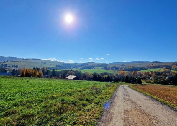Slnečný pozemok s výhľadom na Nízke Tatry – Brezno