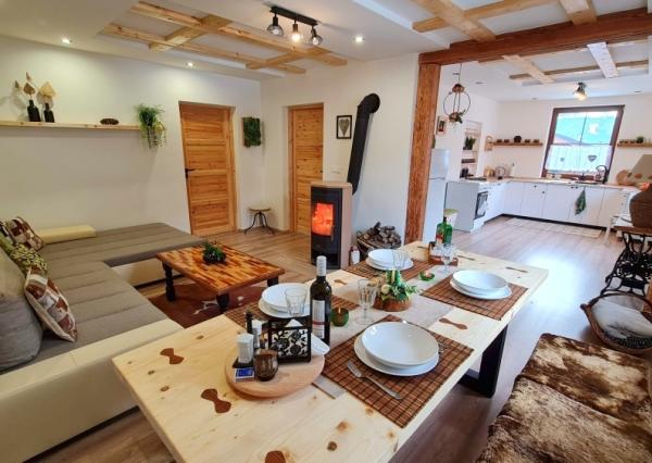 ZĽAVA Dom pre veľké skupiny, ktorý zarába Mýto – Nízke Tatry