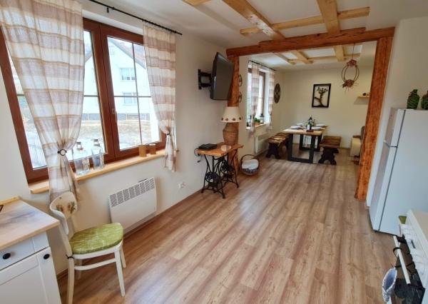 ZĽAVA Dom pre veľké skupiny, ktorý zarába Mýto – Nízke Tatry