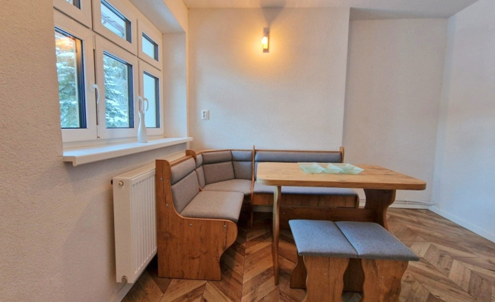 4‑izbový dom po kompletnej rekonštrukcii Bystrá Nízke Tatry - fotografia 7