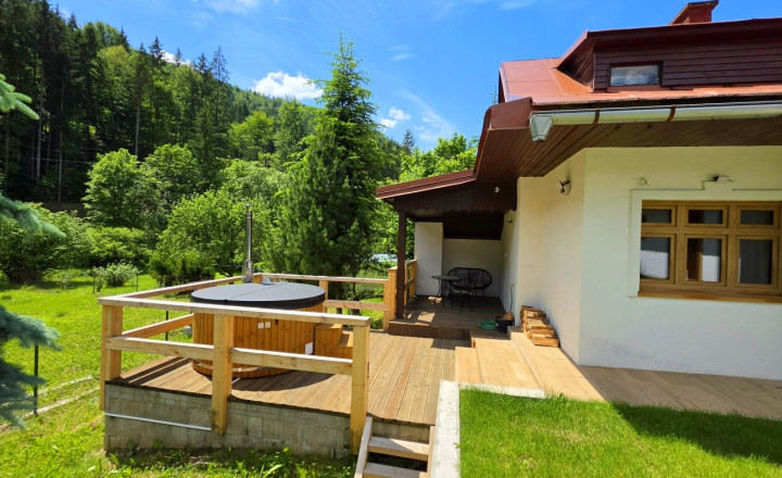 4‑izbový dom po kompletnej rekonštrukcii Bystrá Nízke Tatry - fotografia 3