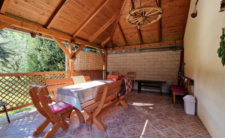 Útulná chalúpka na veľkom pozemku Jasenie Nízke Tatry - fotografia 24